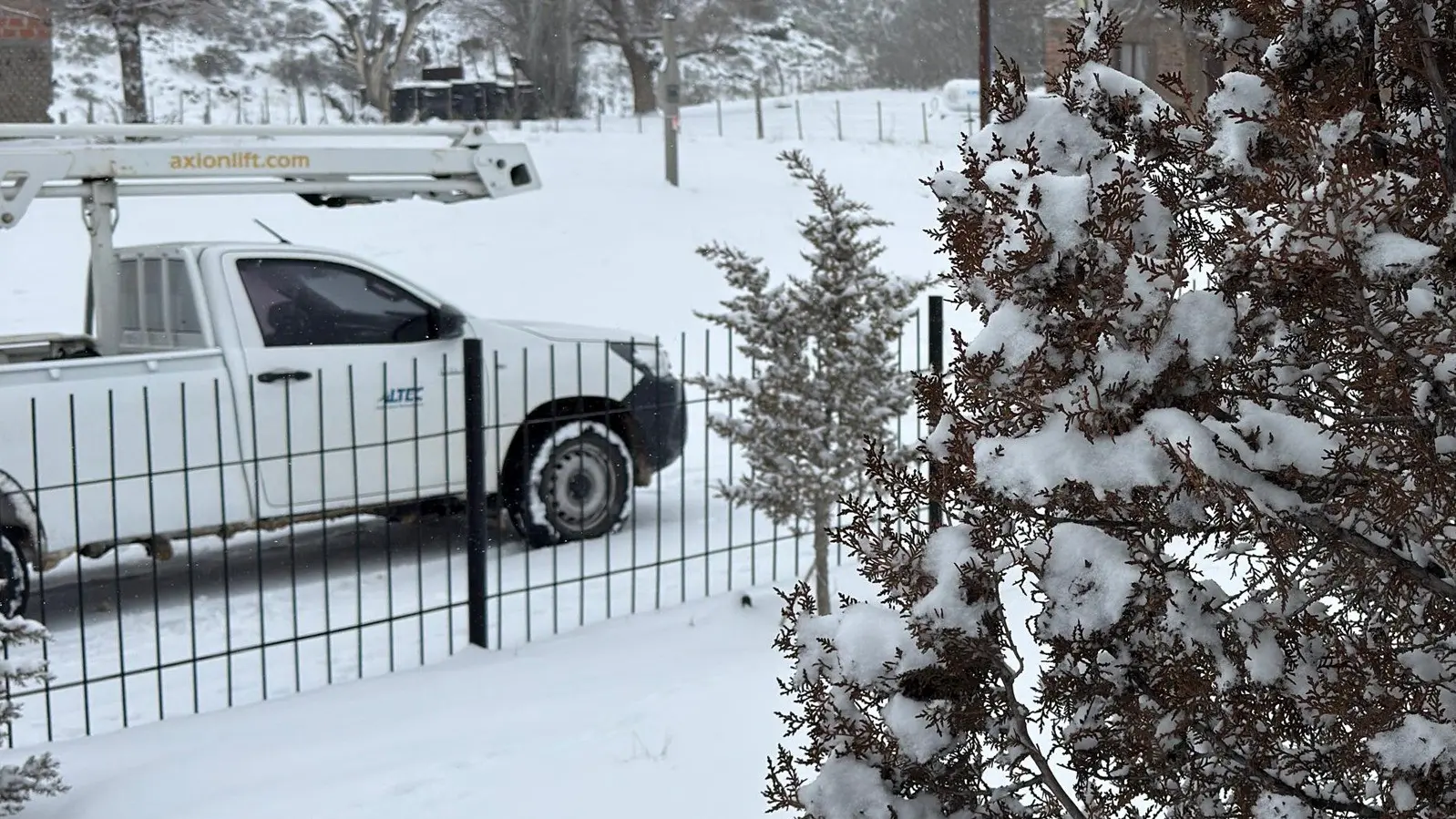 Frente al temporal de nieve, garantizamos la conectividad en Prahuaniyeu